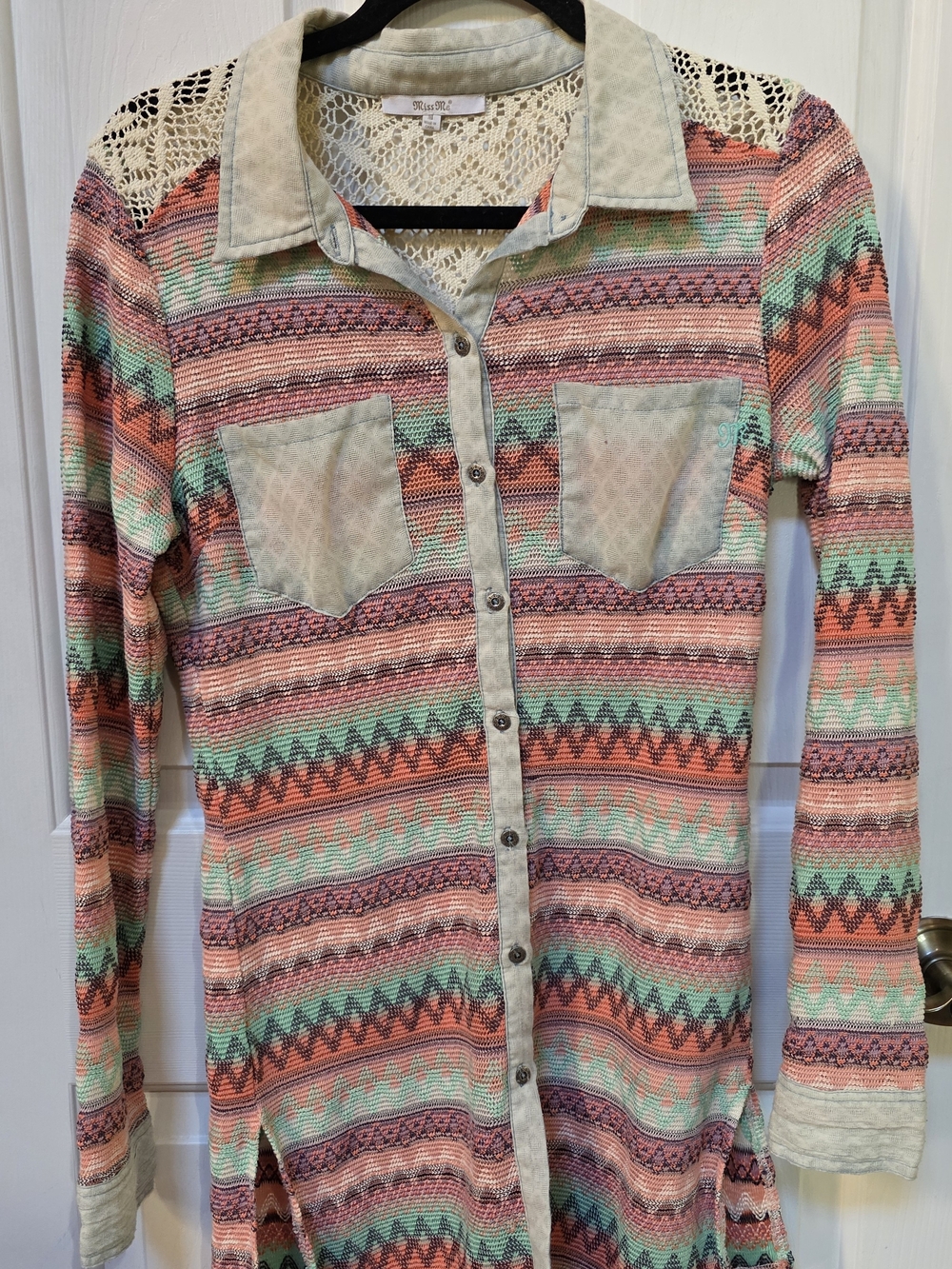 Miss Me Cream Crochet Back Aztec/Western Button-Up Top Size Medium